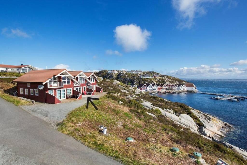 Apartment Seaside Home, Great For Fishing & Hiking
